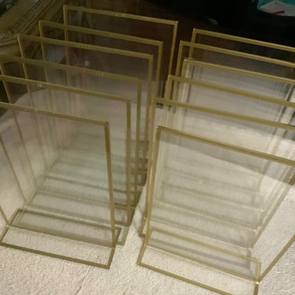 Hoteam Gold Trim Clear Acrylic Sign Holder